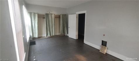 2505 Elyria Avenue Lorain OH 44055