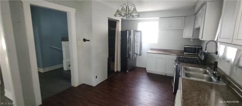 2505 Elyria Avenue Lorain OH 44055