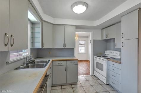 4493 Silsby Road University Heights OH 44118