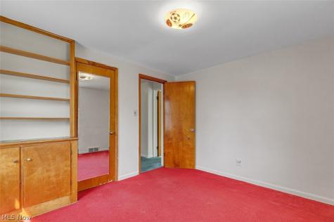 4493 Silsby Road University Heights OH 44118