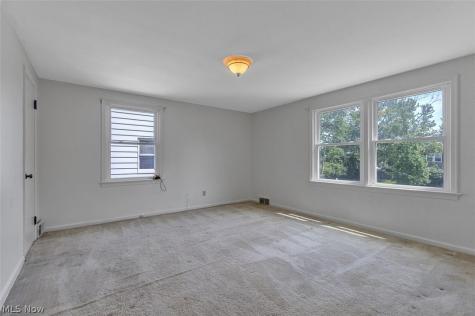 4493 Silsby Road University Heights OH 44118