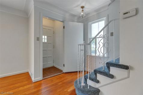4493 Silsby Road University Heights OH 44118