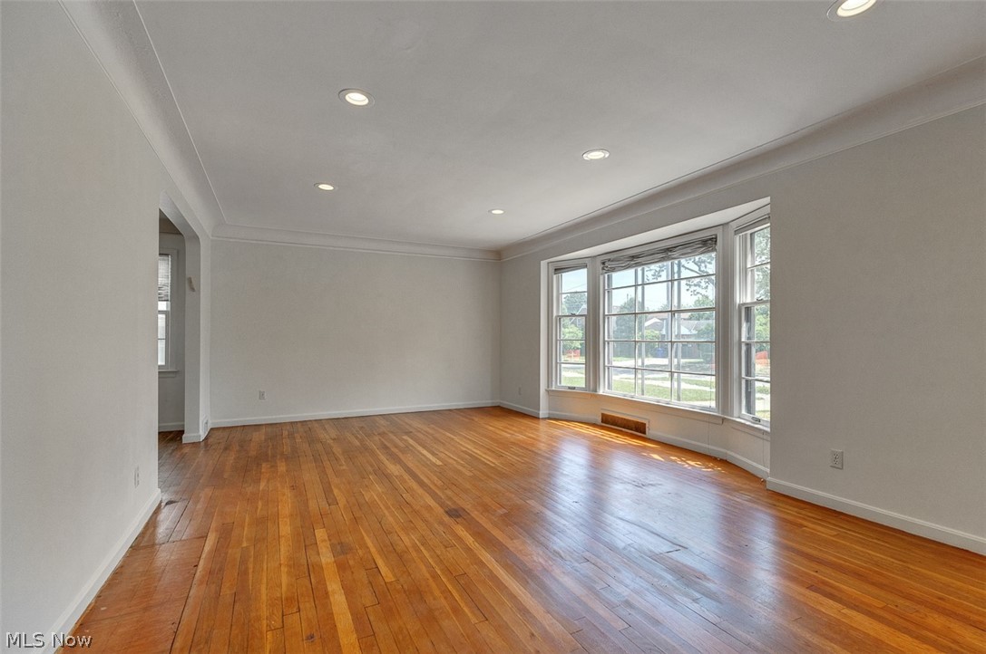 4493 Silsby Road University Heights OH 44118