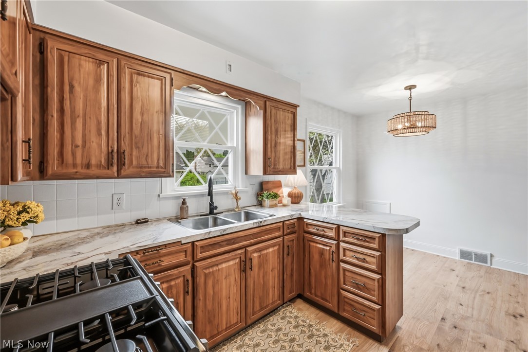 518 Spring Street Struthers OH 44471