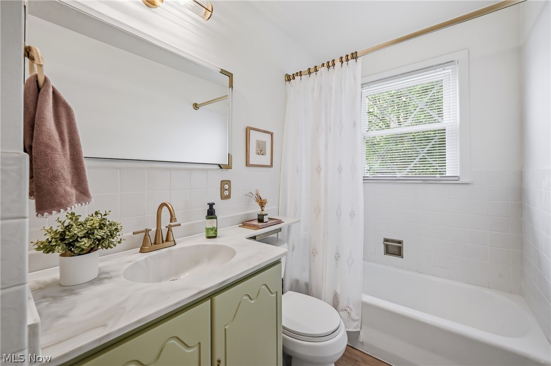518 Spring Street Struthers OH 44471