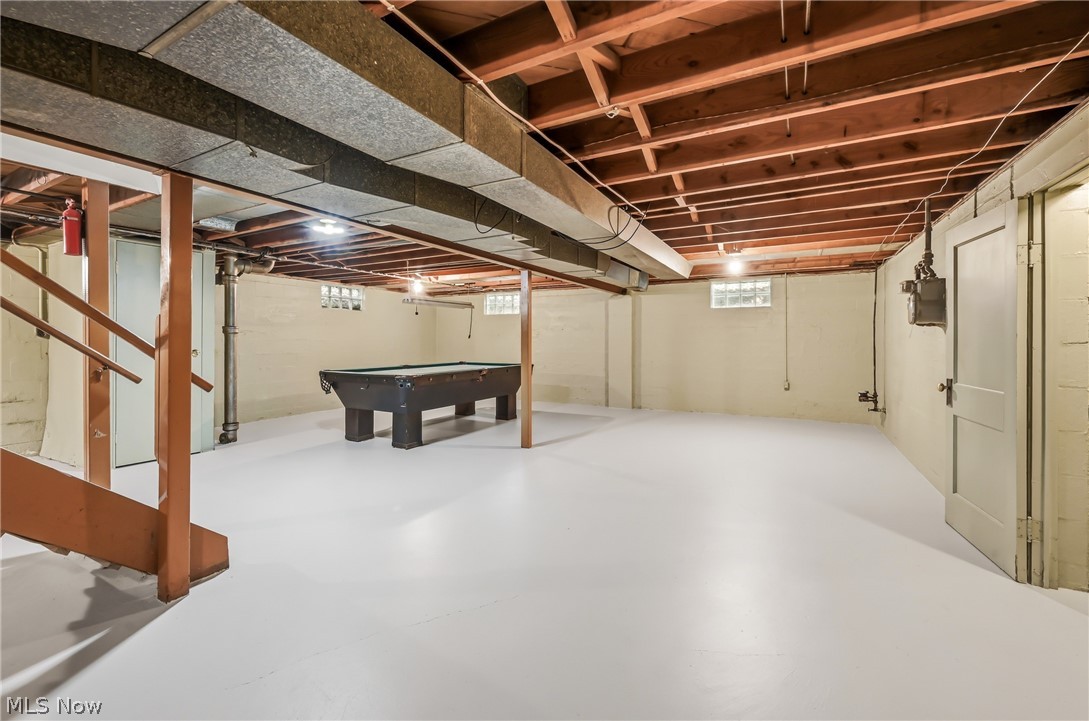518 Spring Street Struthers OH 44471