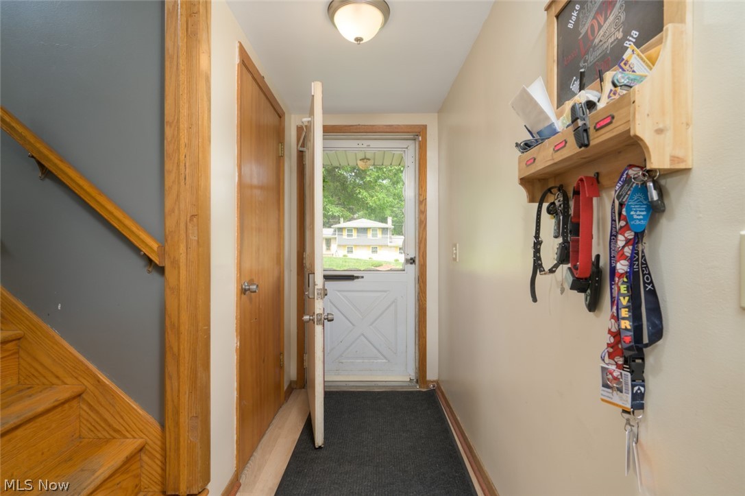 8560 Glennridge Avenue NW Clinton OH 44216
