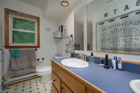 8560 Glennridge Avenue NW Clinton OH 44216