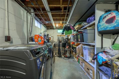 8560 Glennridge Avenue NW Clinton OH 44216
