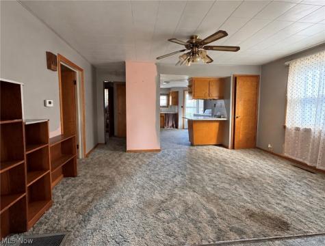 146 W Maryland Avenue Sebring OH 44672