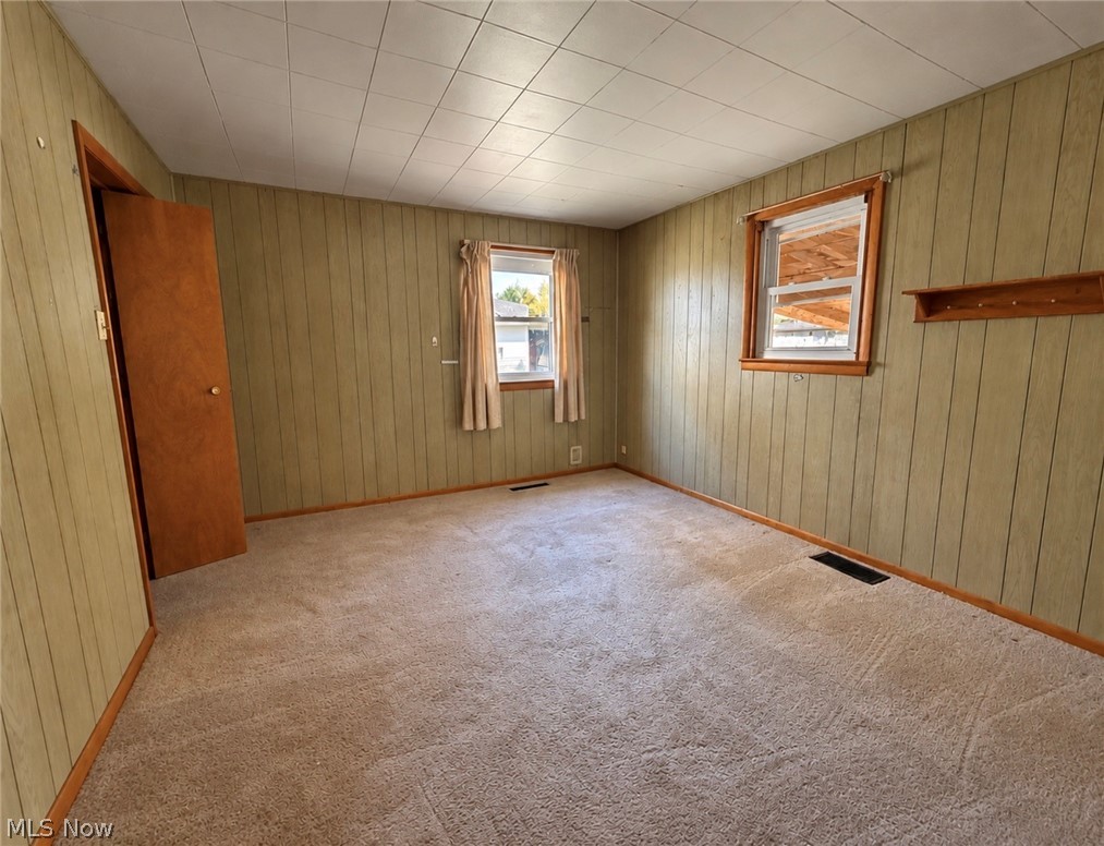 146 W Maryland Avenue Sebring OH 44672