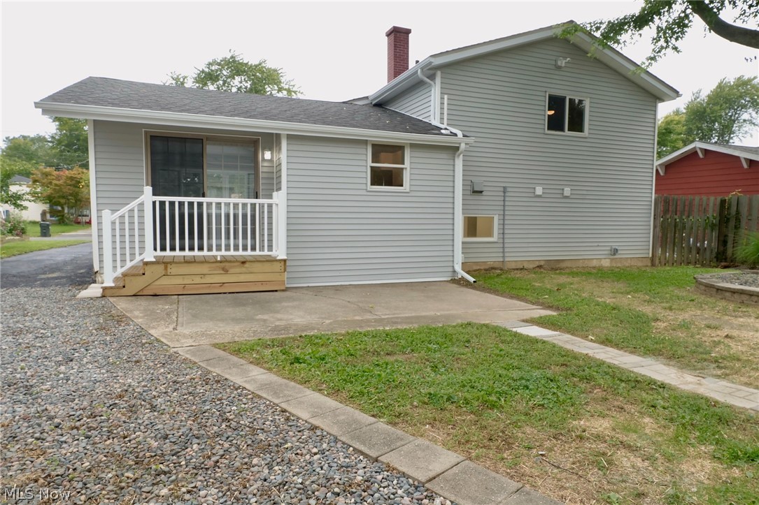 911 West Drive Sheffield Lake OH 44054
