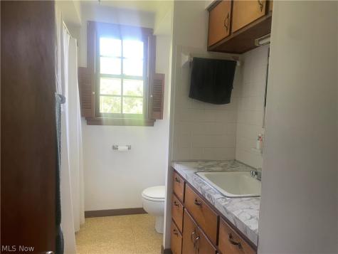 37460 Giles Road Grafton OH 44044