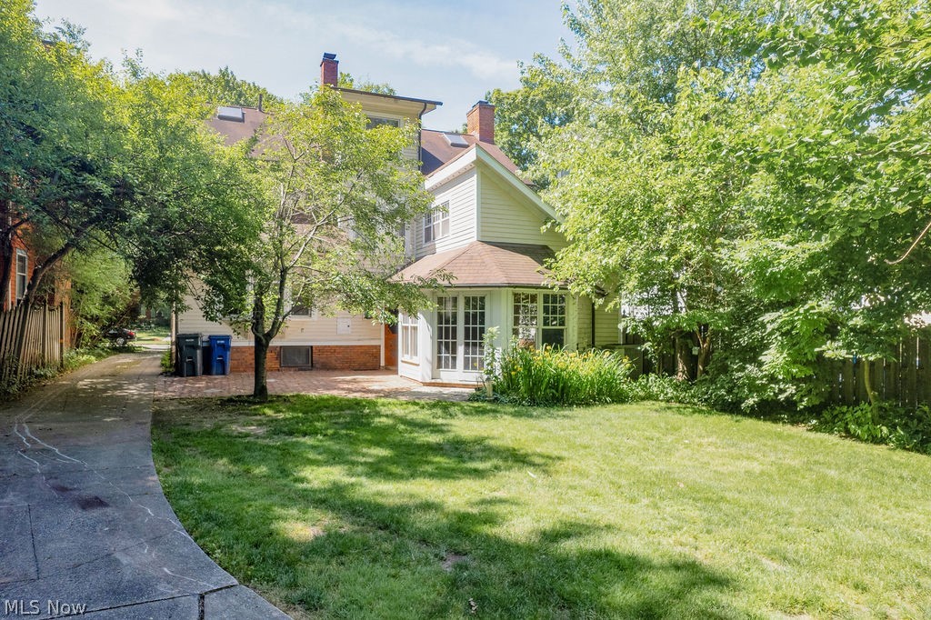 2955 Scarborough Road Cleveland Heights OH 44118