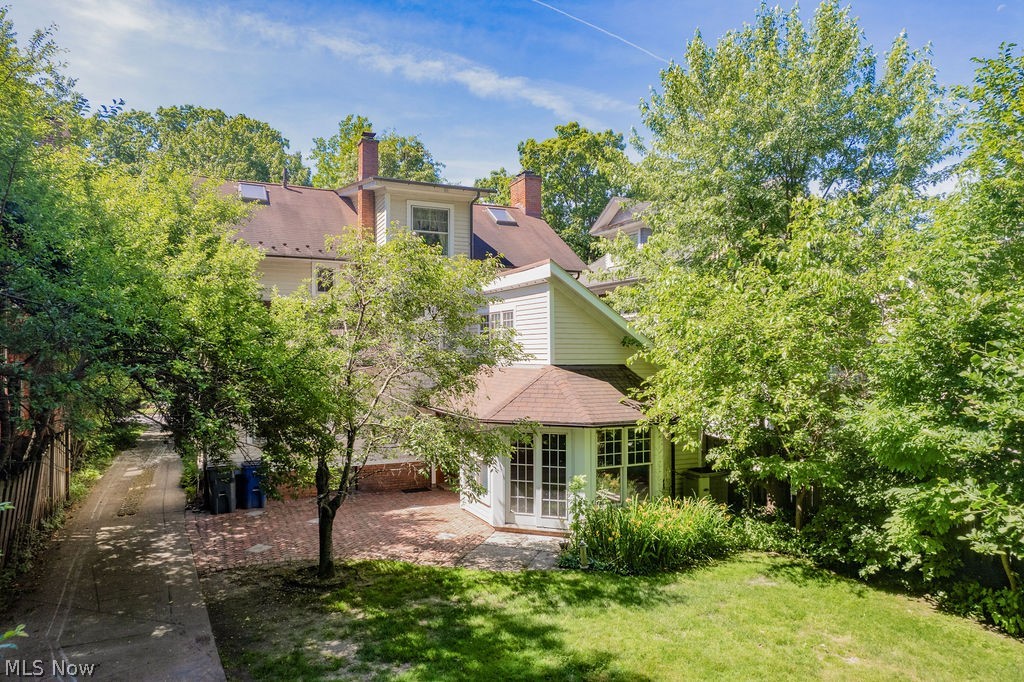 2955 Scarborough Road Cleveland Heights OH 44118