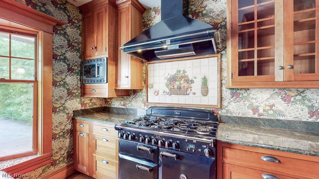 2955 Scarborough Road Cleveland Heights OH 44118