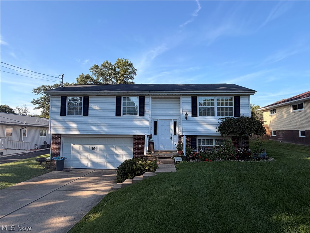 208 Beechwood Boulevard Wintersville OH 43953