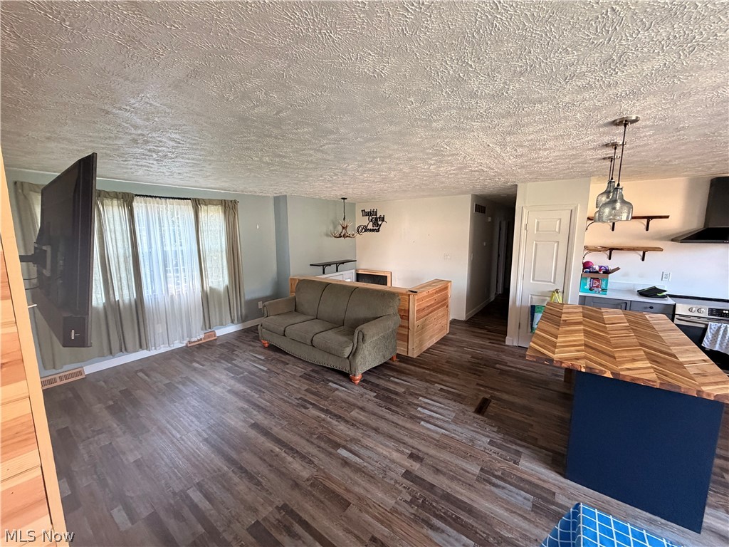 208 Beechwood Boulevard Wintersville OH 43953