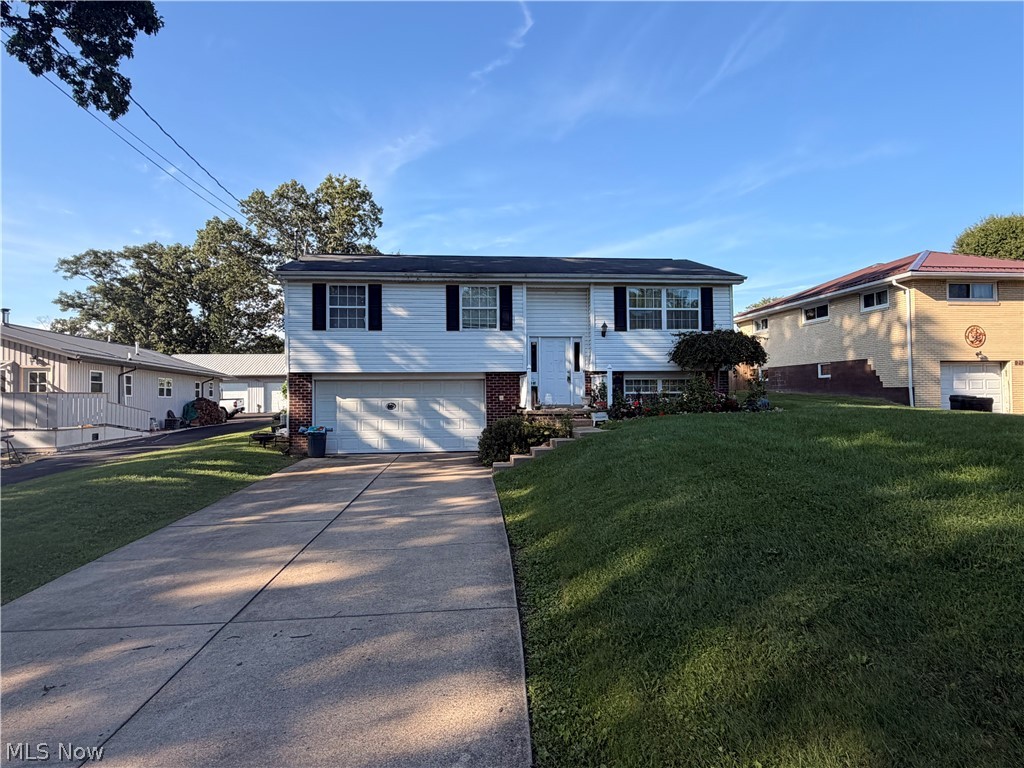208 Beechwood Boulevard Wintersville OH 43953