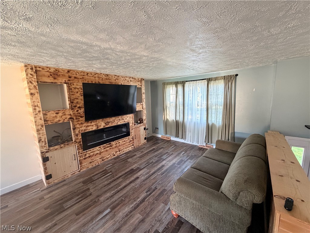 208 Beechwood Boulevard Wintersville OH 43953