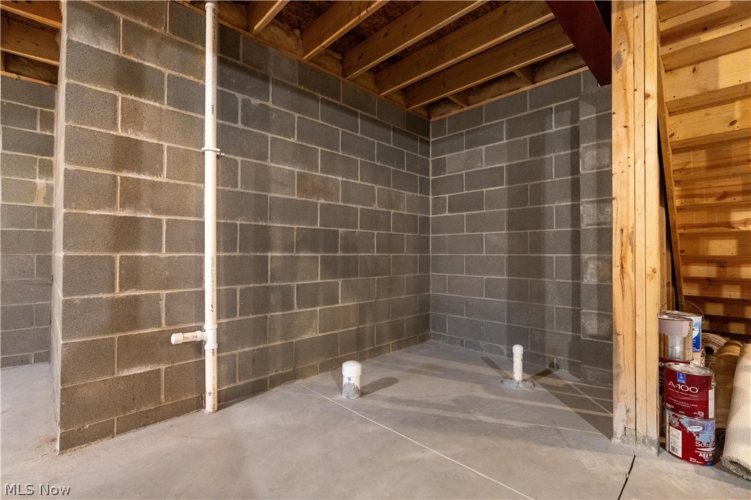 7788 Sandpiper Avenue NW North Canton OH 44720