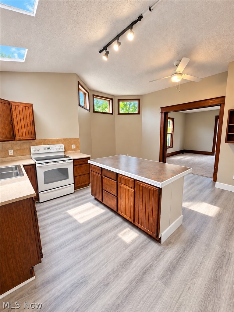 17 South Avenue SE Massillon OH 44646