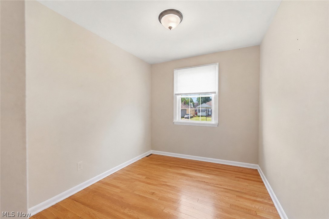 18313 Hazelwood Avenue Maple Heights OH 44137