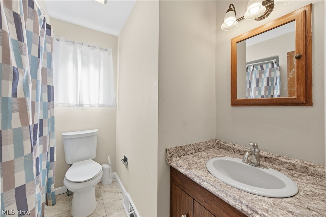 18313 Hazelwood Avenue Maple Heights OH 44137