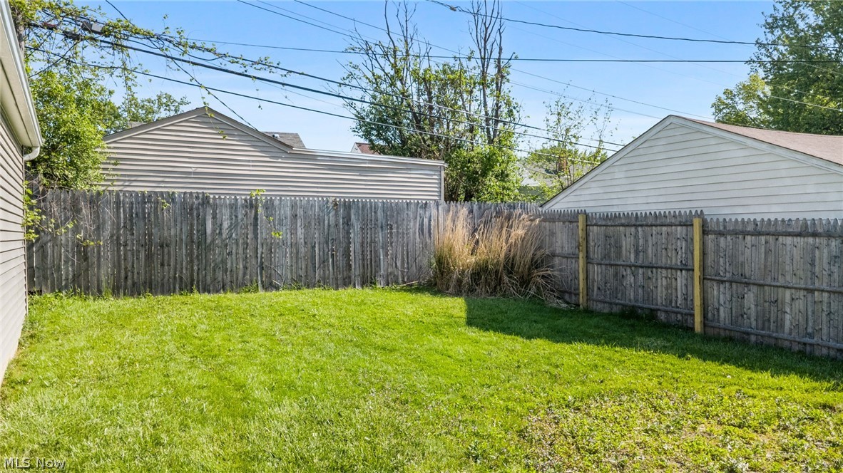 18313 Hazelwood Avenue Maple Heights OH 44137