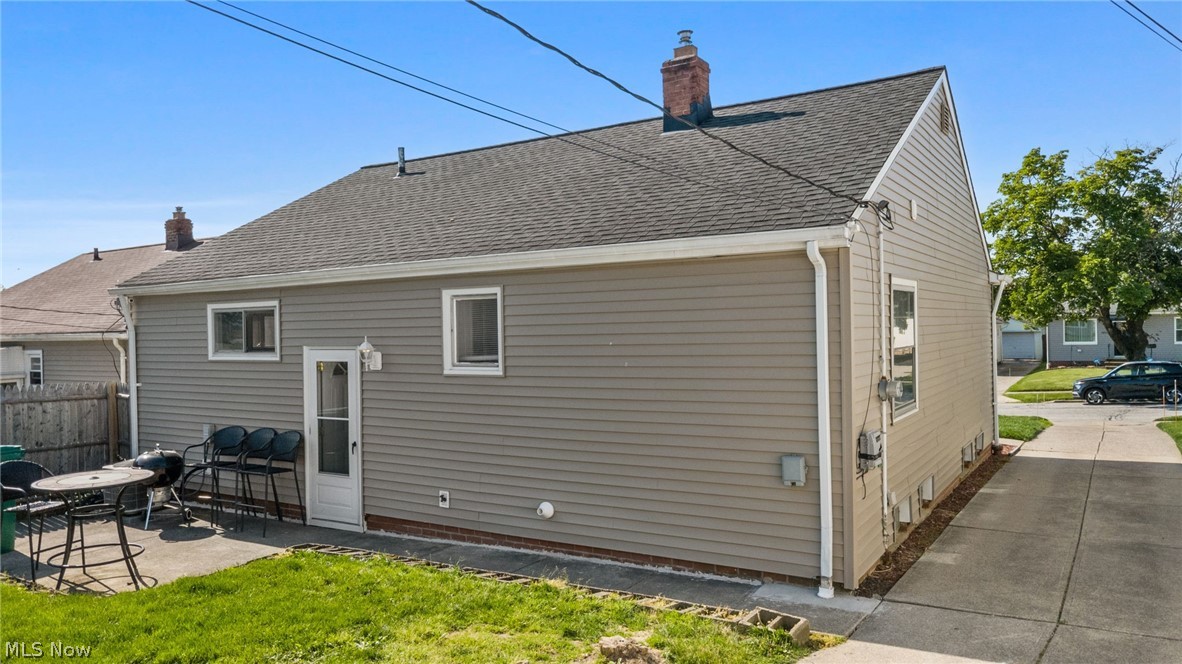 18313 Hazelwood Avenue Maple Heights OH 44137