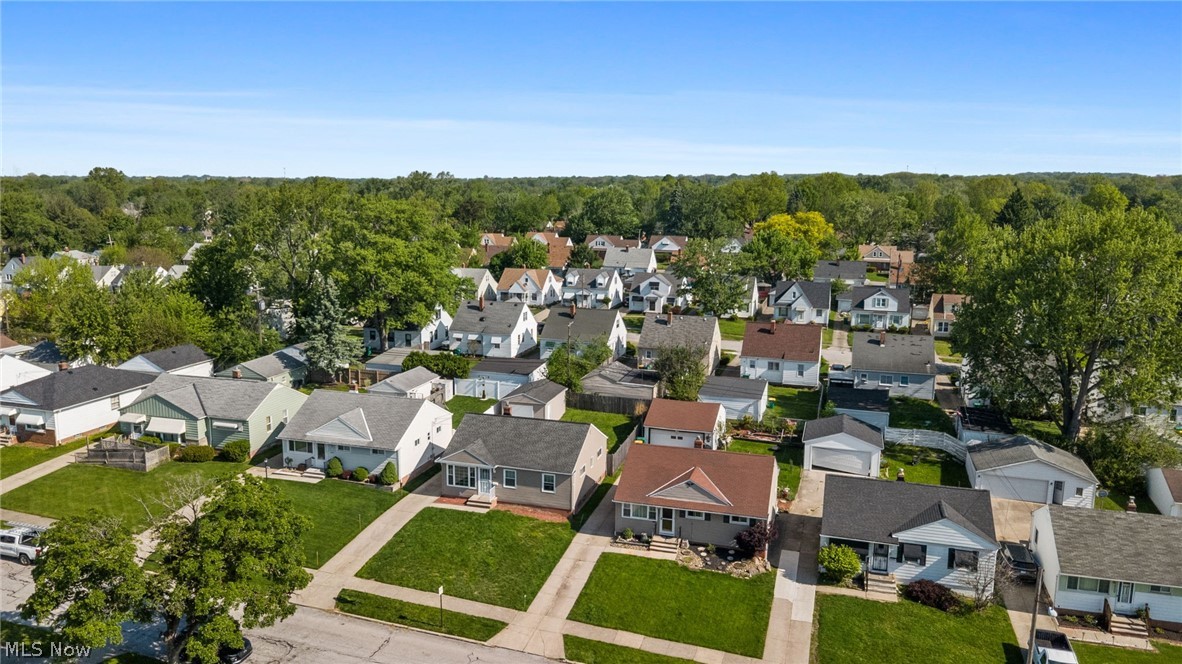18313 Hazelwood Avenue Maple Heights OH 44137