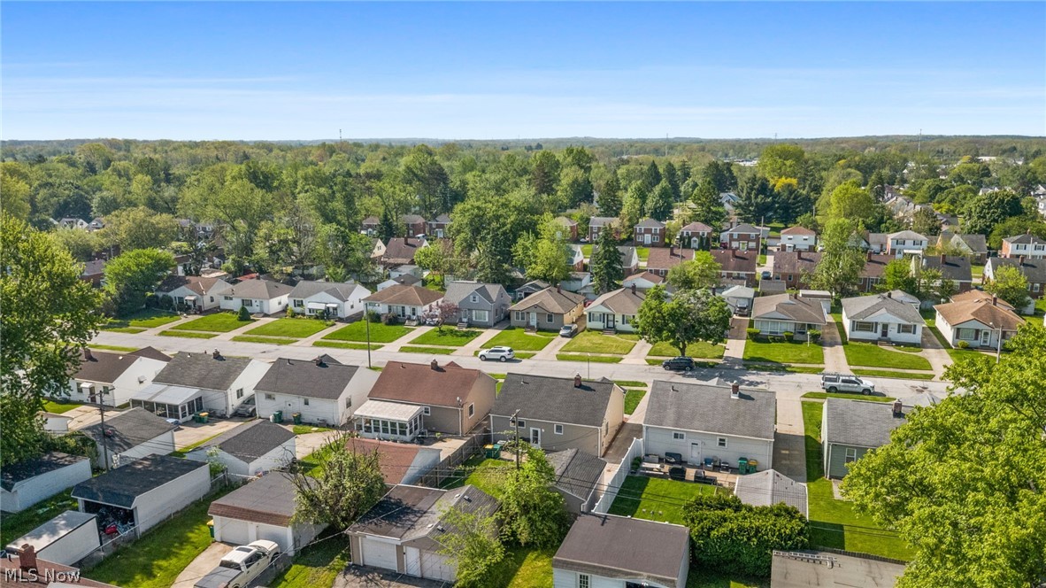 18313 Hazelwood Avenue Maple Heights OH 44137