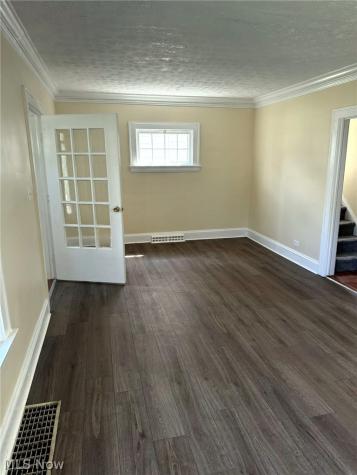 932 Vineshire Road Cleveland Heights OH 44121
