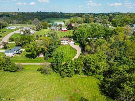 1126 Lanner Street NW North Canton OH 44720