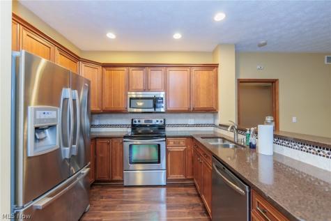 1969 Buckingham Drive Avon OH 44011