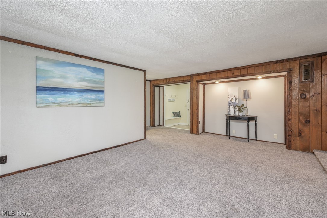 1566 Northeast Avenue Tallmadge OH 44278