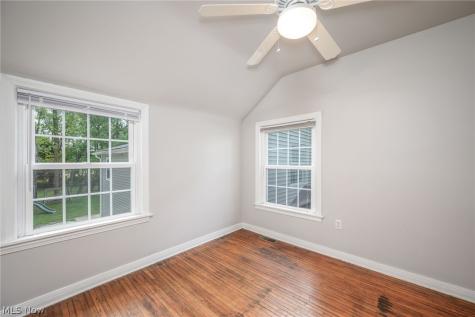 1566 Northeast Avenue Tallmadge OH 44278