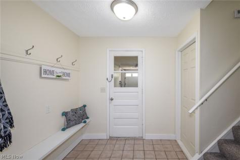 1566 Northeast Avenue Tallmadge OH 44278