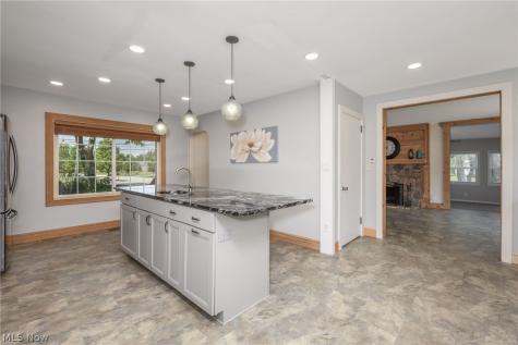 1566 Northeast Avenue Tallmadge OH 44278