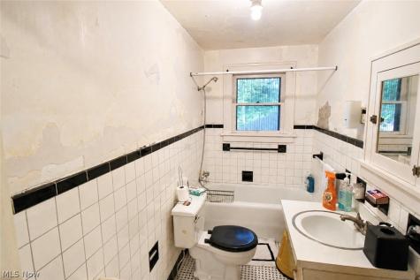 9030 Lake Shore Boulevard Mentor OH 44060