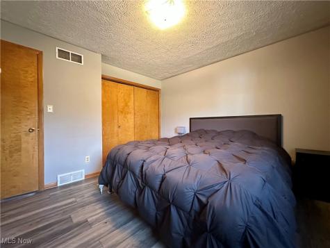 352 N Rhodes Avenue Niles OH 44446