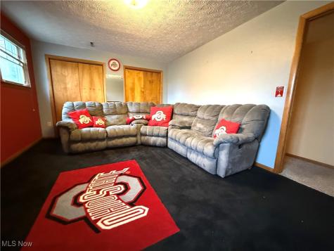 352 N Rhodes Avenue Niles OH 44446