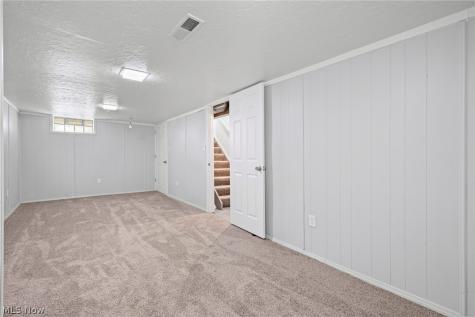 3854 W 116th Street Cleveland OH 44111