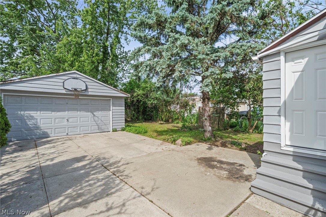3854 W 116th Street Cleveland OH 44111