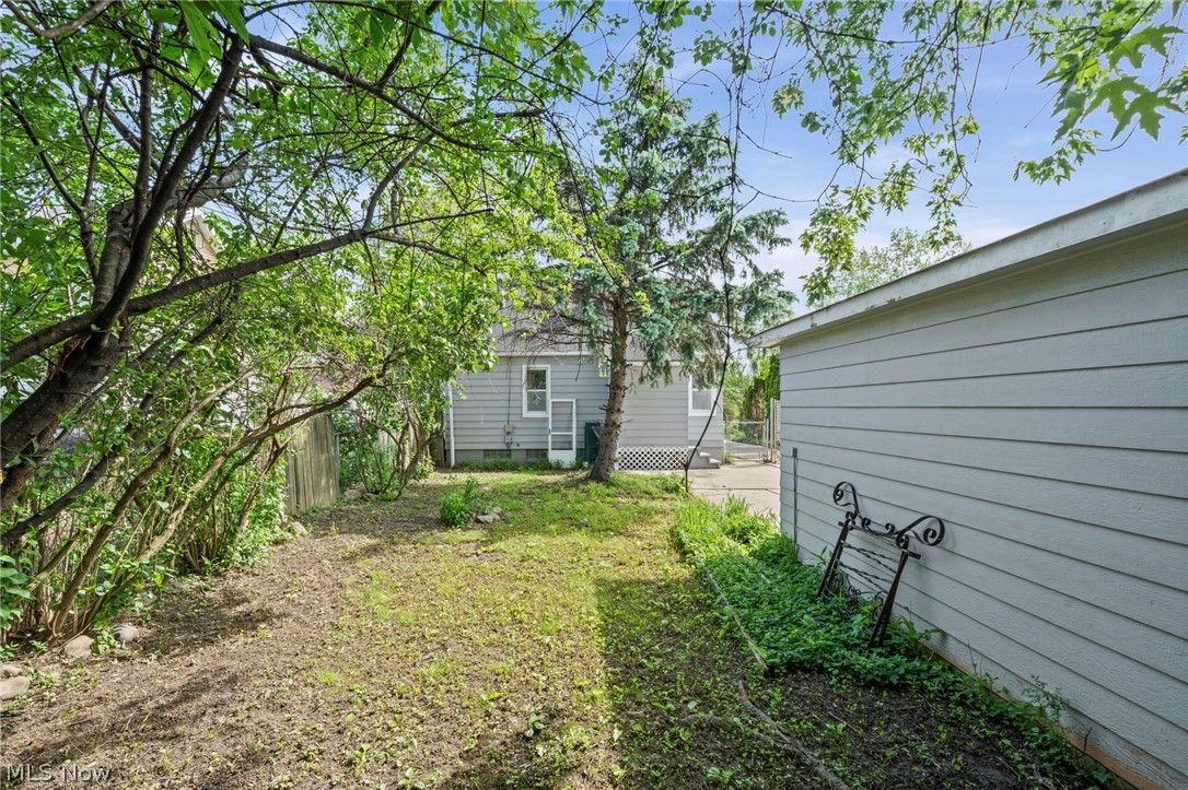 3854 W 116th Street Cleveland OH 44111