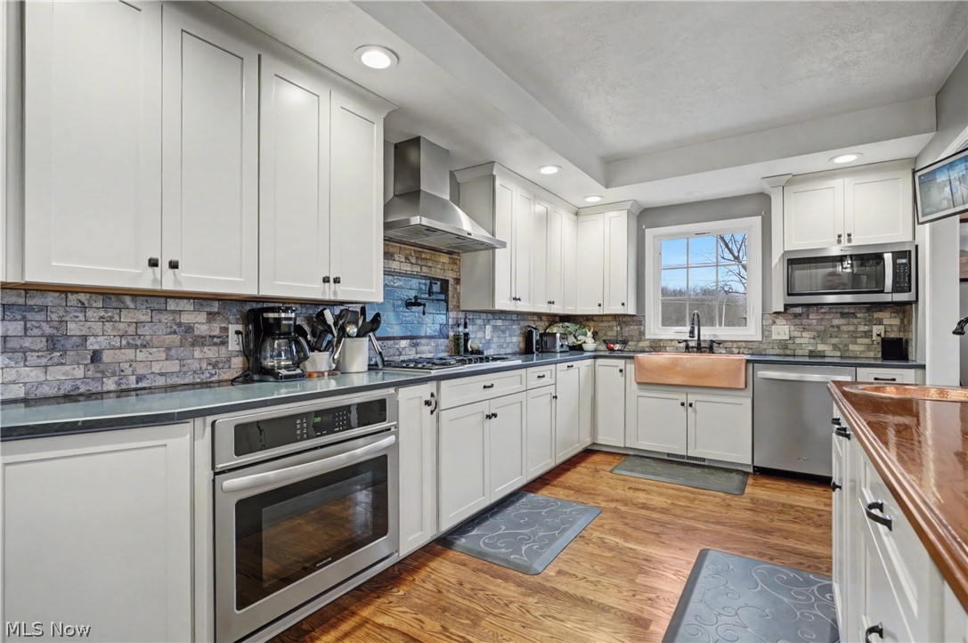 16870 Headland Avenue Lake Milton OH 44429