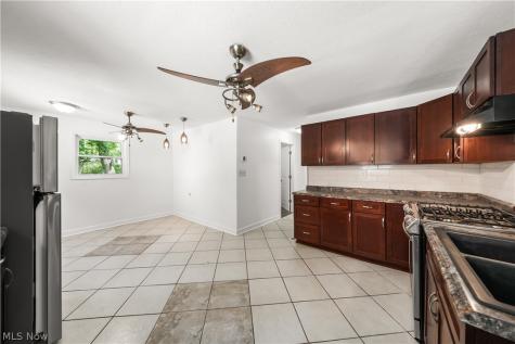 1640 Lockwood Road Barberton OH 44203