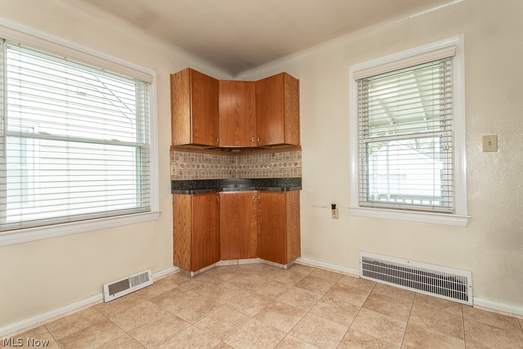1557 Woodhurst Avenue Mayfield Heights OH 44124