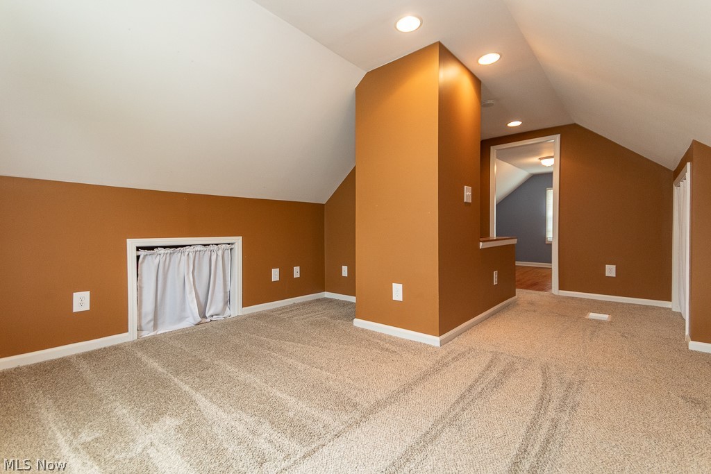 1557 Woodhurst Avenue Mayfield Heights OH 44124