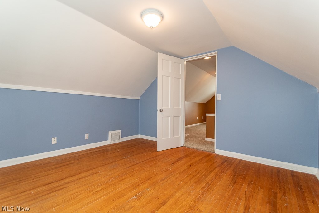 1557 Woodhurst Avenue Mayfield Heights OH 44124